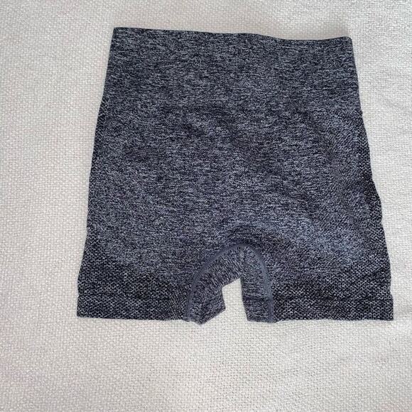 Gray Ruched Scrunch Butt Bike Shorts | Sz S - Picture 2 of 4